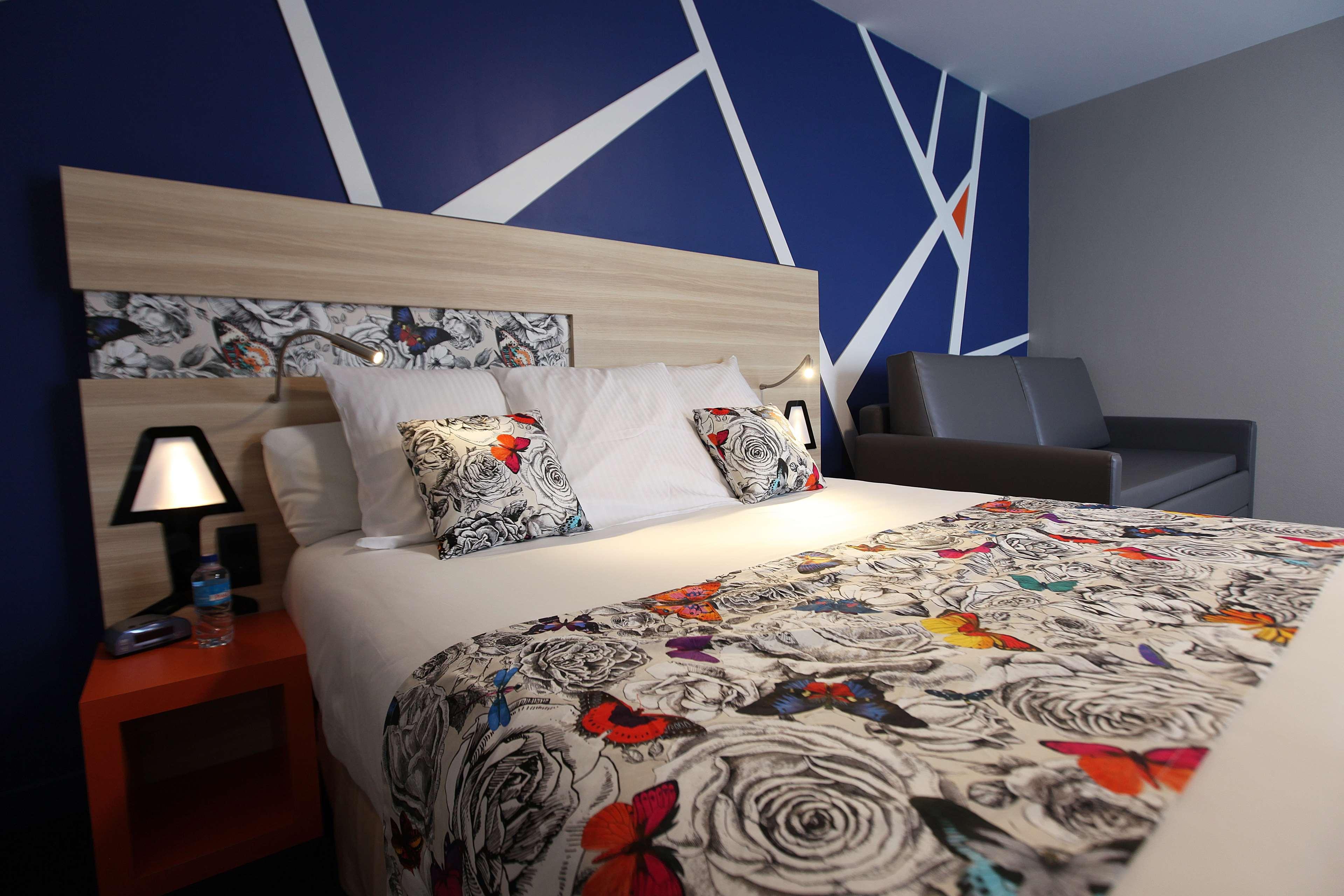 Best Western Hotel De Paris Laval  Bagian luar foto