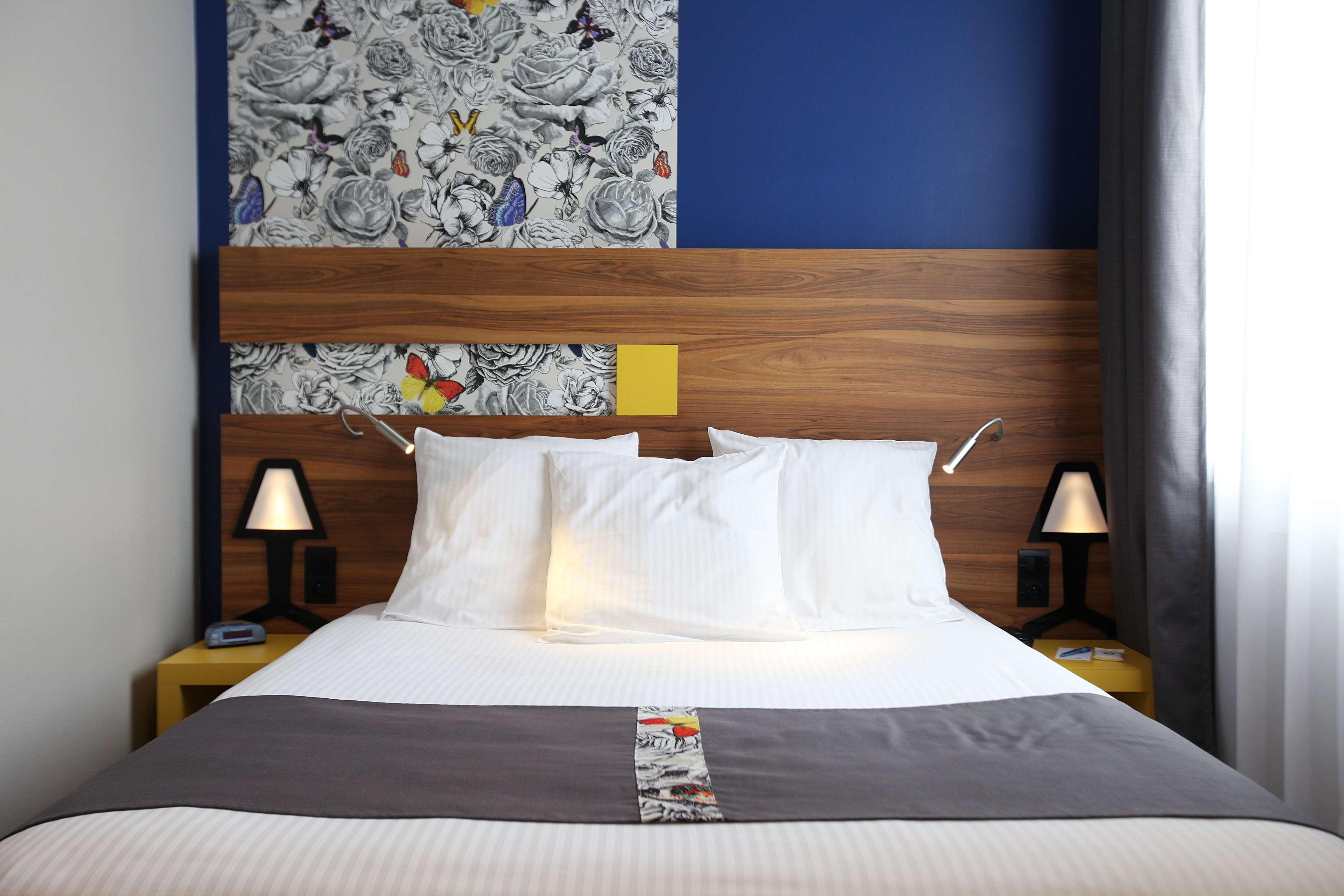 Best Western Hotel De Paris Laval  Bagian luar foto